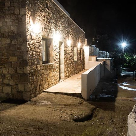 Villa Roccia Di Isidoro Agios Isidoros  Exterior foto